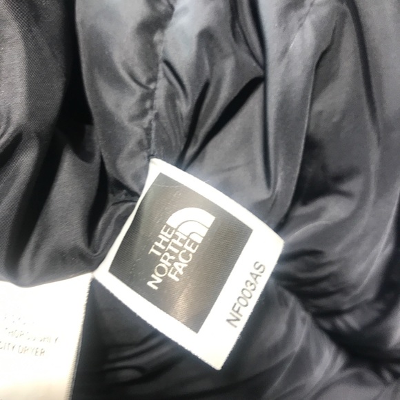 North Face Black Puffer Jacket - Picture 14 of 16